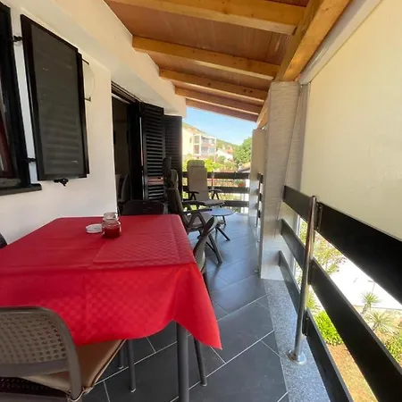 Lägenhet Residence4a-appartamento Rosso Ravni