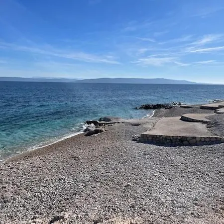 Rosso 400 M From Beach, Comfortable & Free Parking Апартаменты